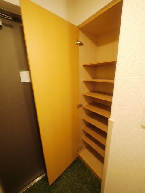 ロイヤルヒルズ浦和の物件内観写真