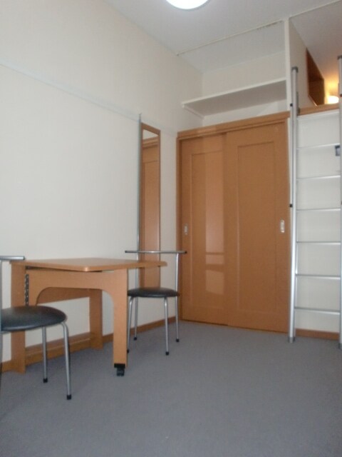 レオパレスウエスト本郷Iの物件内観写真