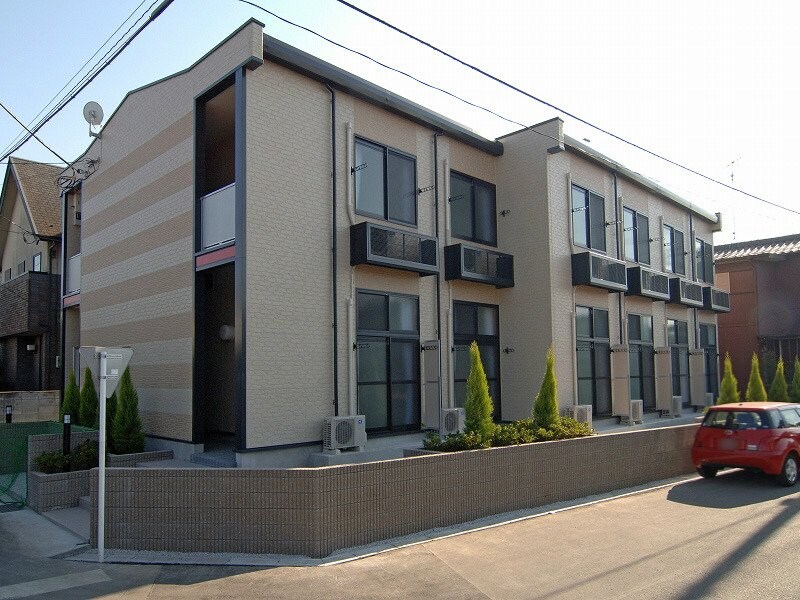 レオパレスセディアコートの物件外観写真