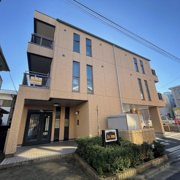 パークアベニューの物件外観写真