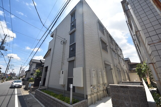 ホワイトヴィラの物件外観写真