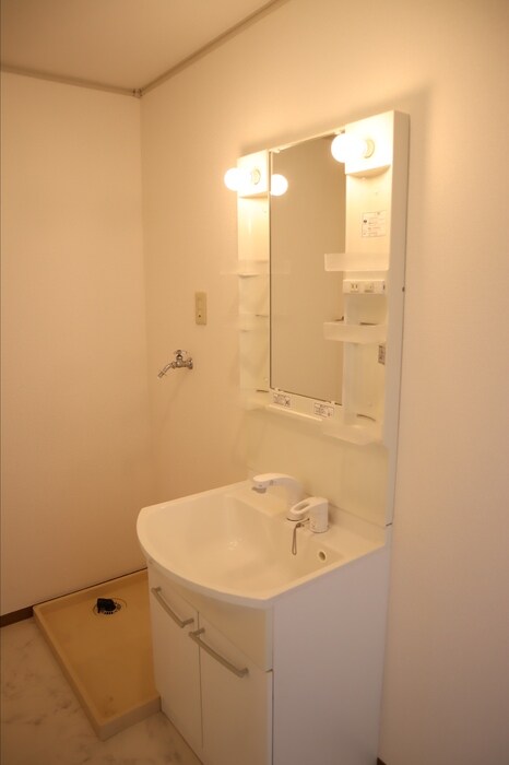 ジュネスハイム弐番館の物件内観写真