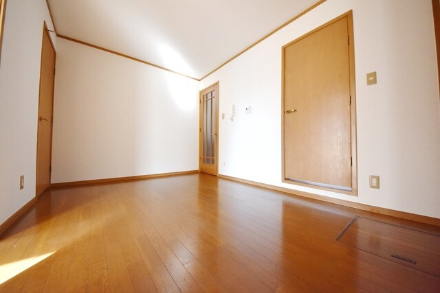 フラット花井弐番館の物件内観写真