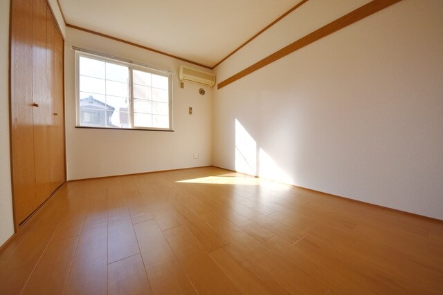 フラット花井弐番館の物件内観写真