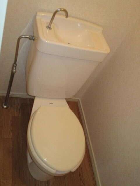 逆川ハイツの物件内観写真