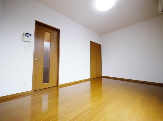 アンプルールブワ指扇2の物件内観写真