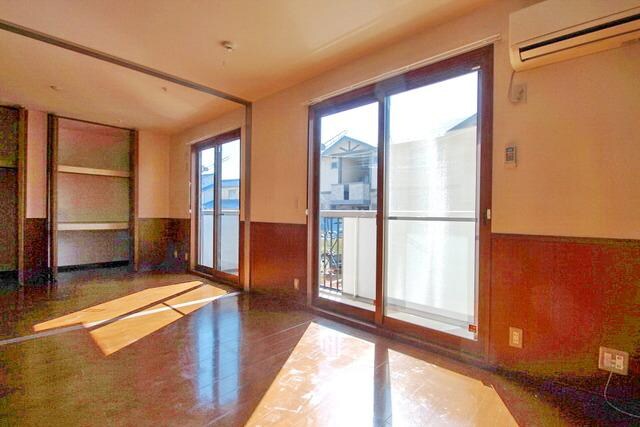 リビングタウン三橋西Bの物件内観写真