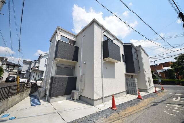 オークツリー上尾の物件外観写真