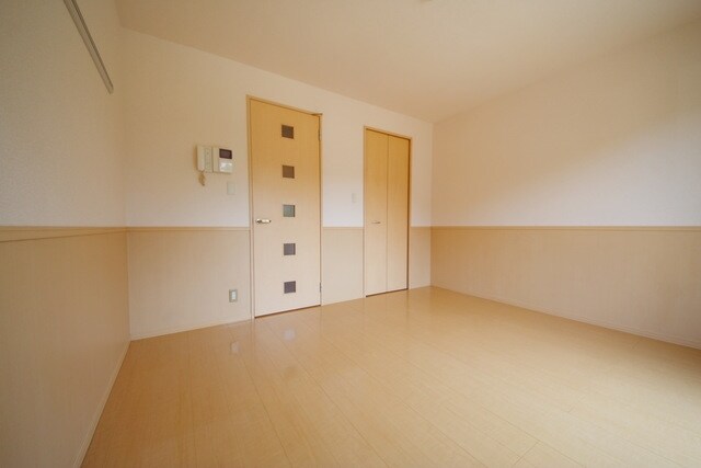 ウィスタリアDの物件内観写真