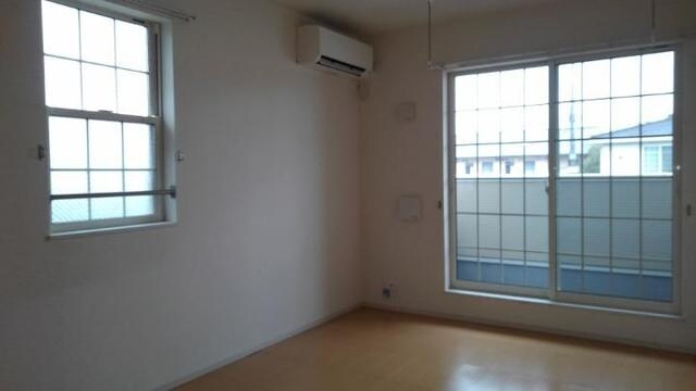 ソレイユIII番館の物件内観写真