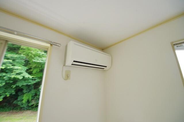 リヴレーヌ弐番館の物件内観写真