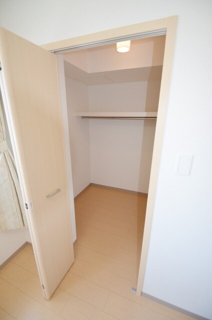 シーズンの物件内観写真