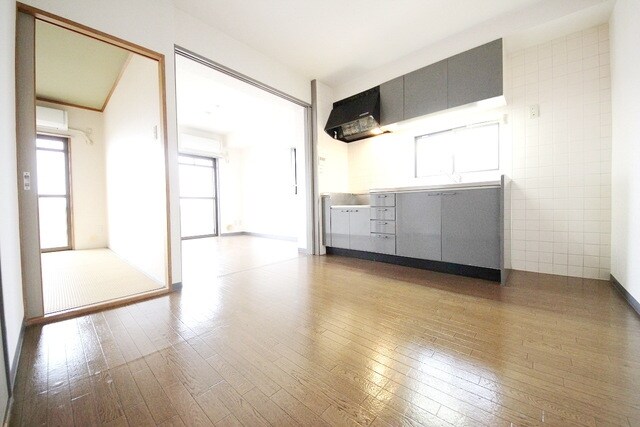 レジェンドの物件内観写真