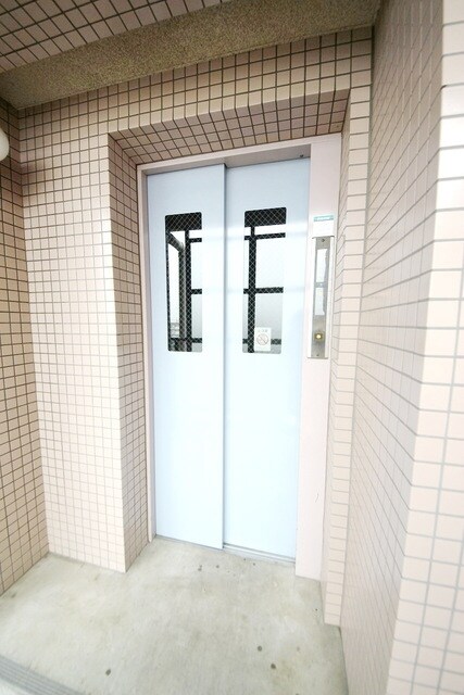 レジェンドの物件内観写真