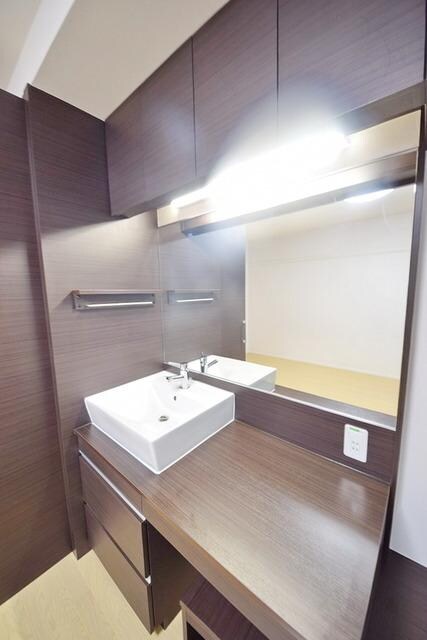 レオネクストラベンダーの物件内観写真