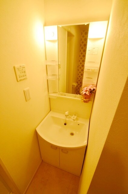 BEST STAGE鶴ヶ舞の物件内観写真