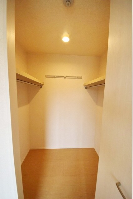 ヘリオスAの物件内観写真