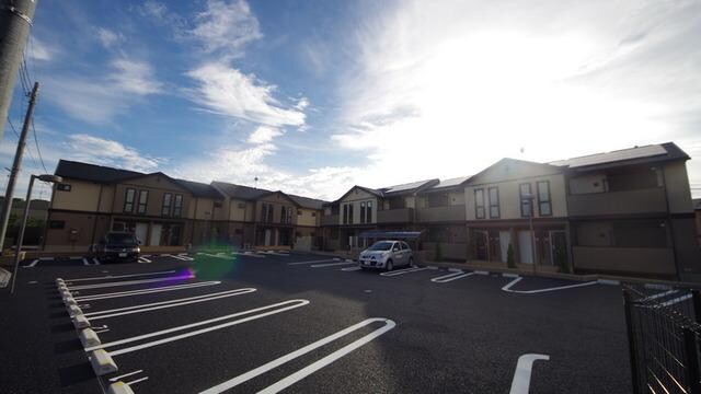 シャインアイリスIIの物件外観写真