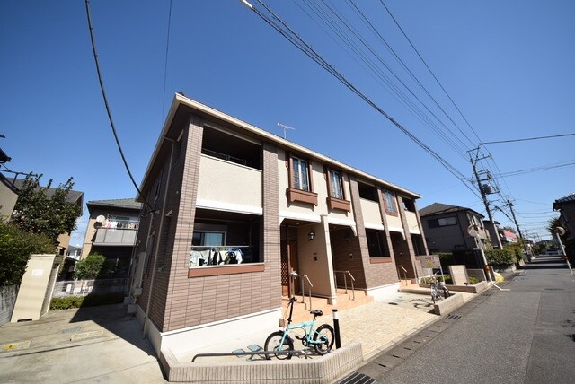 アーク・ガーデンの物件外観写真