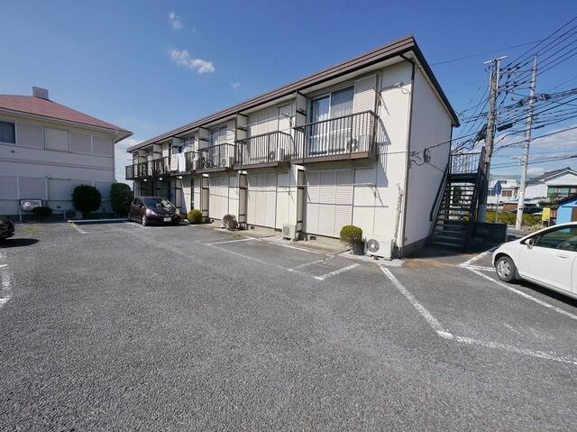 グリーンパレスの物件外観写真