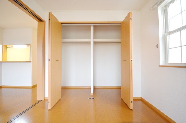 バーントシェンナ IIの物件内観写真