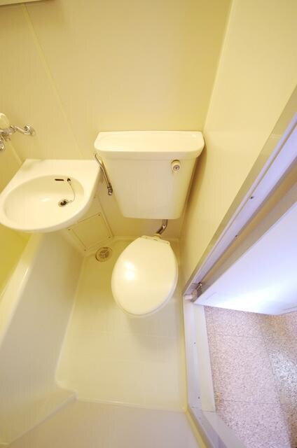 TOP新河岸第1の物件内観写真