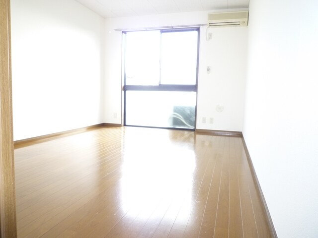 プレジール今成の物件内観写真