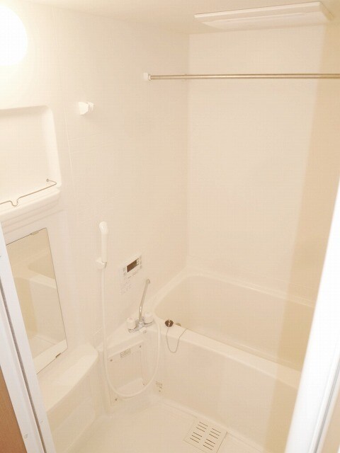 グランドイーストIIの物件内観写真