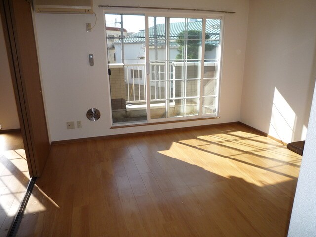 パ-クアドニスの物件内観写真