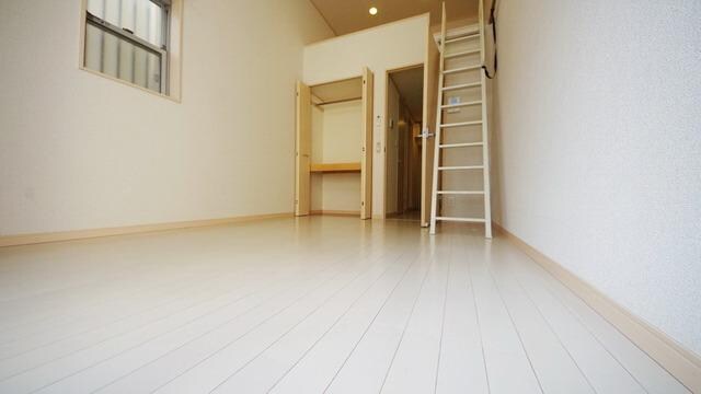 グローリーハイツの物件内観写真