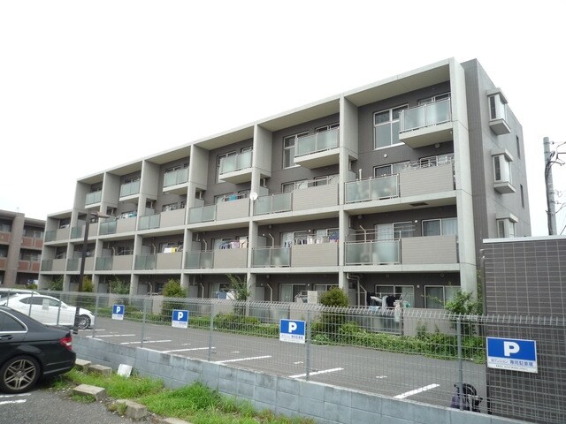 グランドゥール鶴ヶ島の物件外観写真