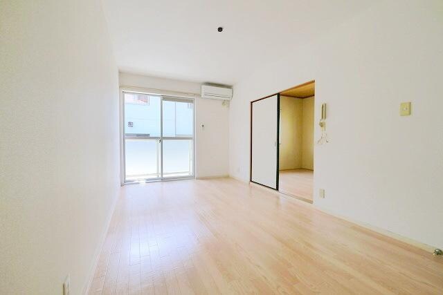 フラット Iの物件内観写真