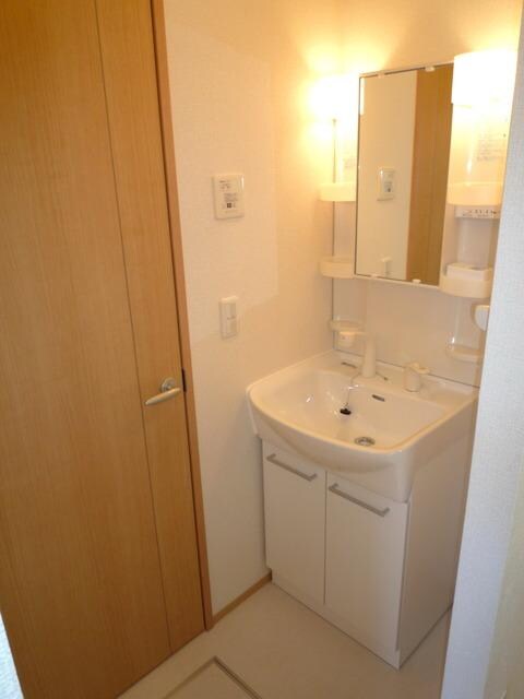 プランドール(三光町)の物件内観写真