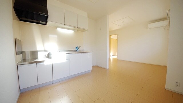 アロマ・ドゥ-・ヴィラの物件内観写真