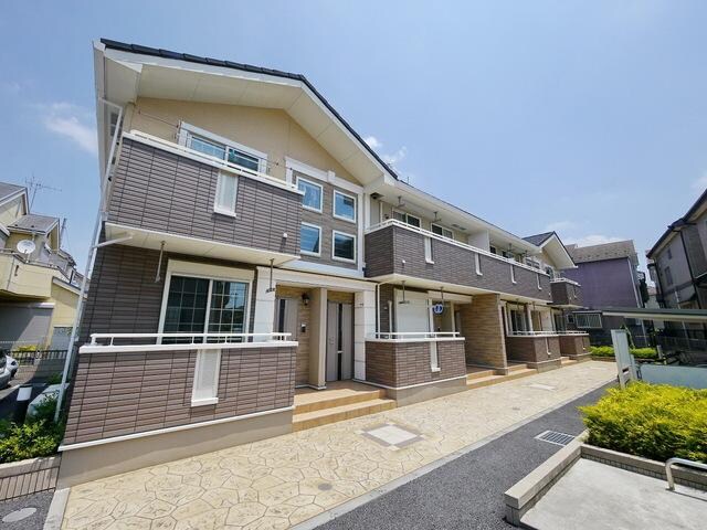 アンソレイェIIIの物件外観写真