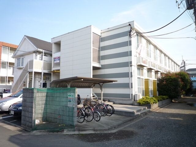 レオパレス第2大泉の物件外観写真