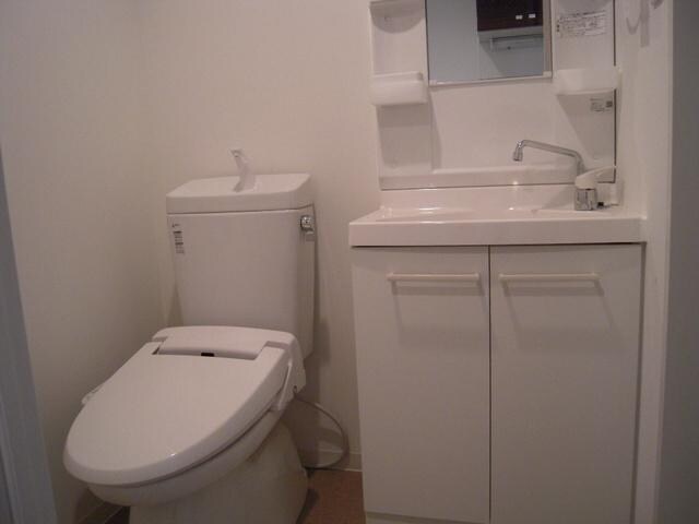 ヴァレッシア武蔵関駅前シティの物件内観写真