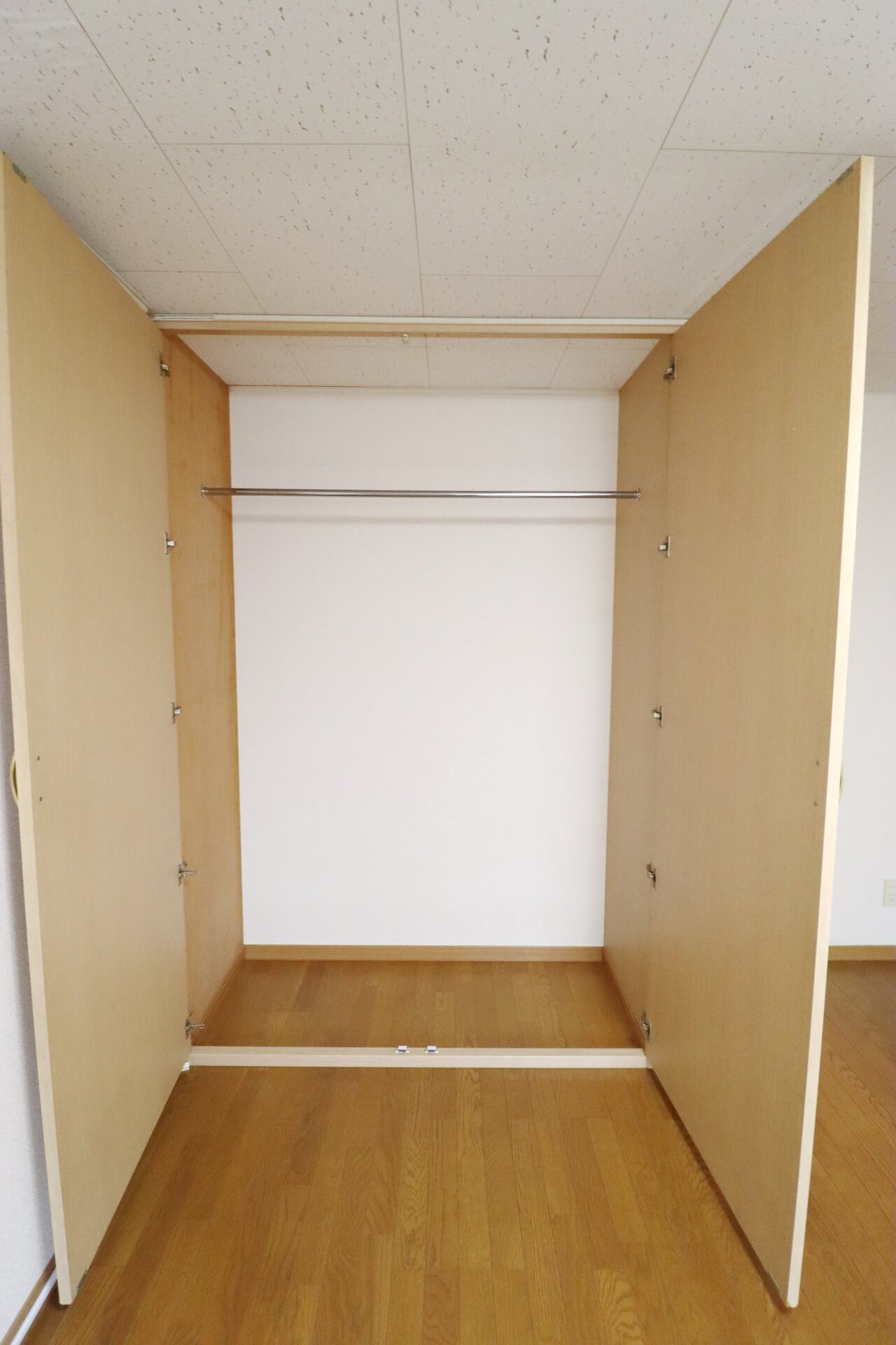 レオパレスメイプルハイム高野台1号館の物件内観写真