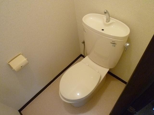 ロイヤルハイツ2の物件内観写真