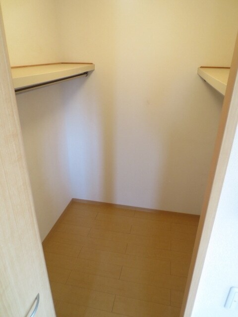 花水木F棟の物件内観写真