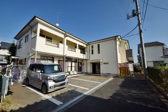 ハイツサンマリーナの物件外観写真