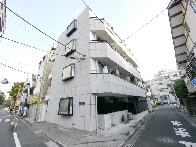 アーバンハウス板谷の物件外観写真