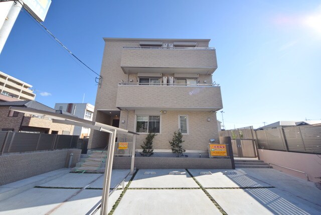 サニーウェルの物件外観写真