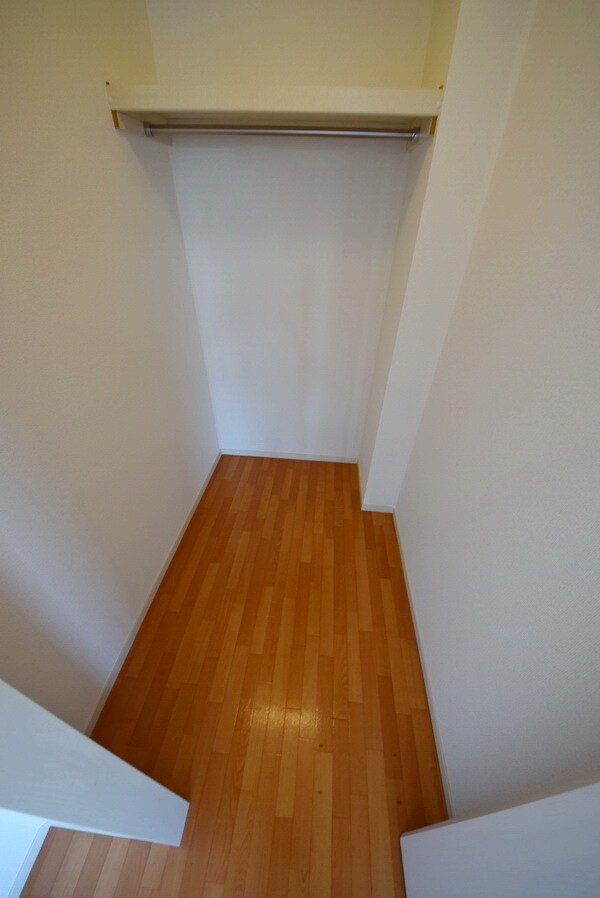 ハピネス松ヶ丘の物件内観写真