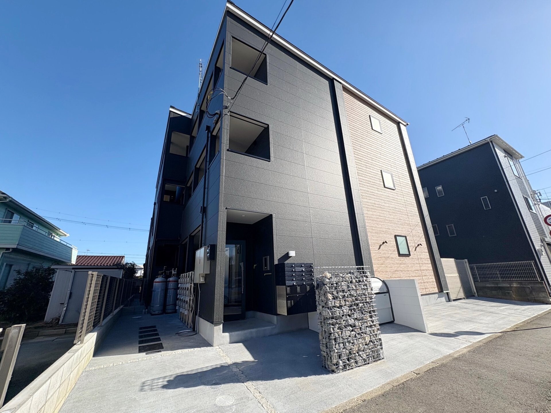 エフプレスト末広町の物件外観写真