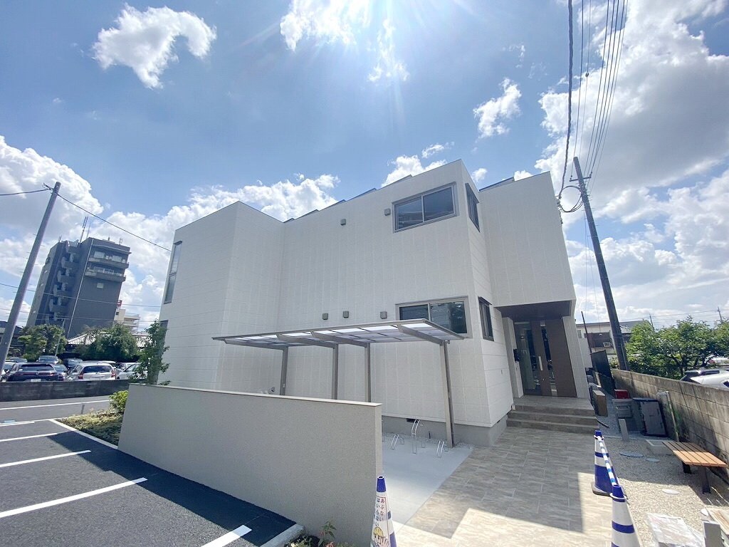 輝の物件外観写真