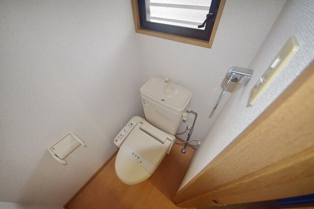 アメニティ松江弐号館の物件内観写真