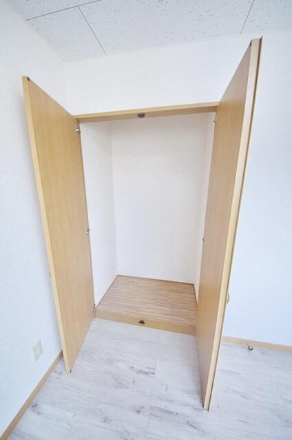 アメニティ松江弐号館の物件内観写真