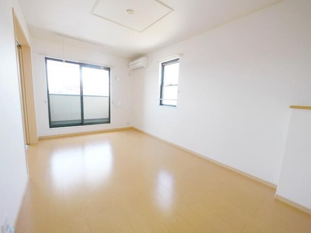 ヴィラ・プレステージCの物件内観写真