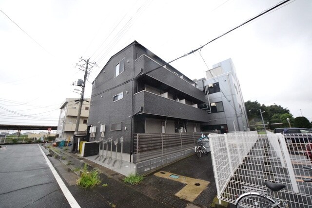 COMFORTIA高坂の物件外観写真